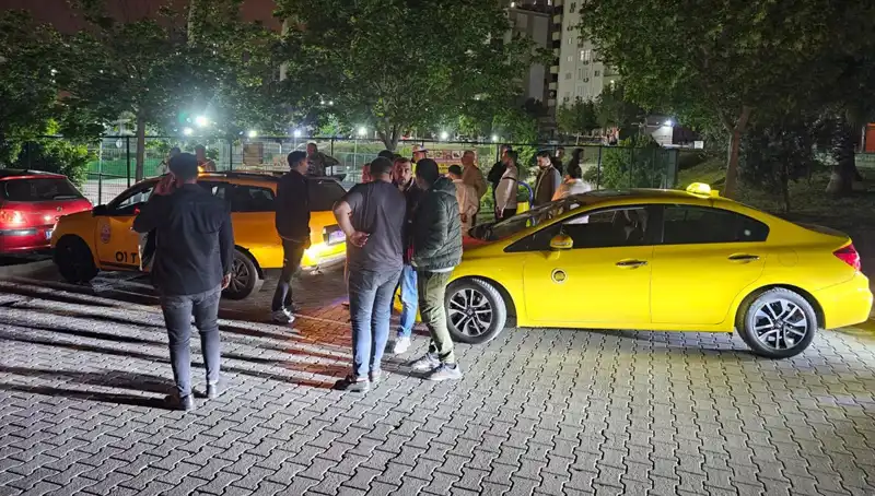 Adana’da Korsan Taksi Skandalı: Taksiciye Dayağı Duygusal Gerginlik Yarattı