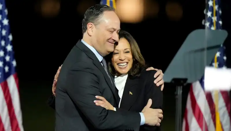 Trump’tan Şaşırtan Hamle: Kamala Harris’in Eşini Görevden Aldı!