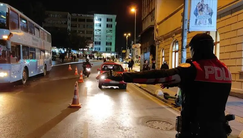 Megakentte Huzur: İstanbul'da Denetimlerle Suçla Mücadele