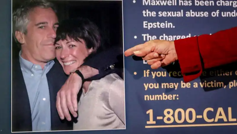 Epstein Tartışmaları: Suç Ortağının Trump Beklentileri Neleri Değiştirdi?