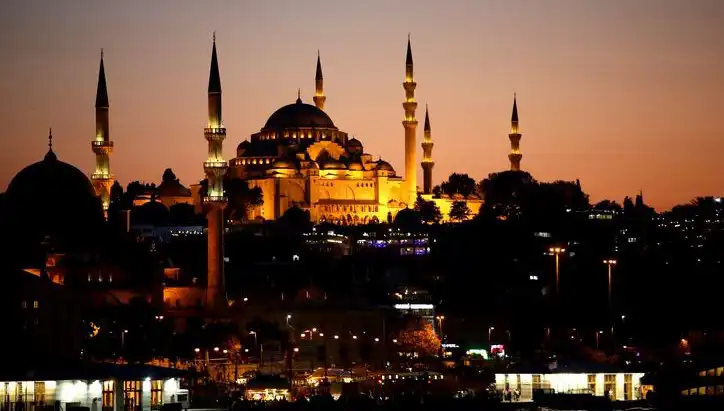 2025 Ramazan İftar Saatleri: İstanbul, Ankara ve İzmir'de Ne Zaman İftar Açılacak?
