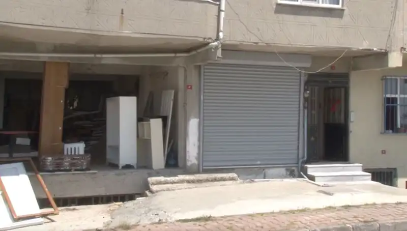 Kiracılar Ayakkabı Hırsızlığı ve Cam Saldırılarına Karşı Ayaklandı