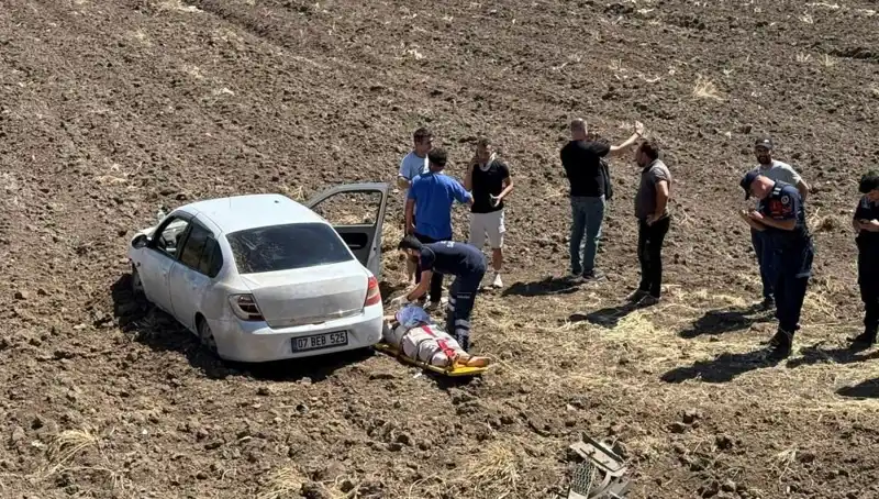 Osmaniye'de Kontrolden Çıkan Otomobil Tarlaya Uçtu: Üç Yaralının Durumu Açıklandı