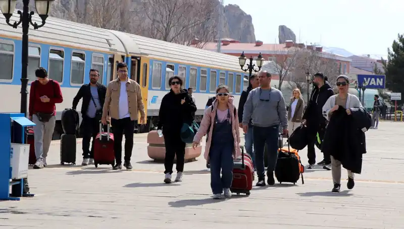 İranlı Turistlerin Nevruz Tatilinde Van'a Yönelmesi Bekleniyor