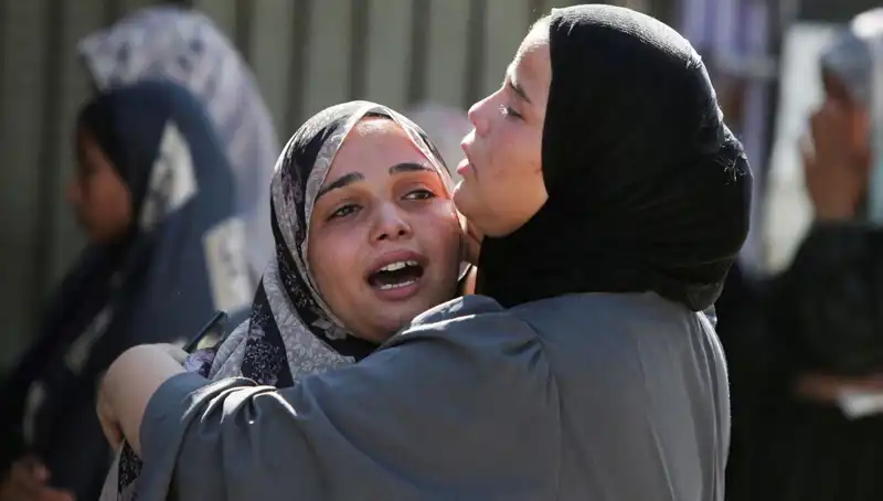 Gazze'de Çığır Açan İzdiham: 21 Filistinli Hayatını Kaybetti