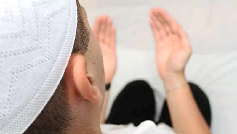 Seferi Namazı Nedir? Kılınışı ve Detaylarıyla Her Şey