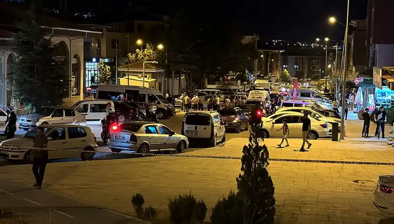 İki Aile Arasında Büyüyen Kavga: 1’i Ağır 3 Yaralı!