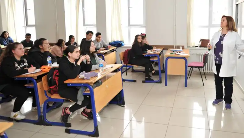 MEB 2025 Lise Kayıt Tarihleri: LGS Süreci ve Başvuru Detayları