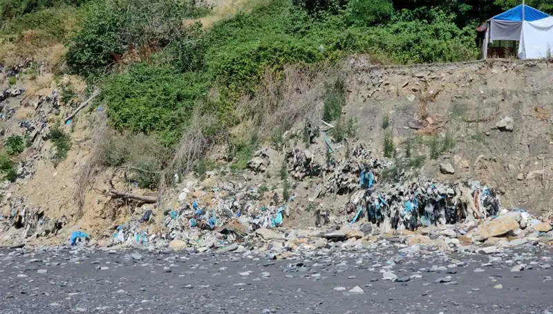 Kozlu Sahil'de Görülen Çöp Yığını, Sürdürülebilir Geleceğimiz İçin Tehlike Oluşturuyor