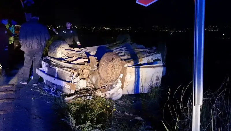 Otomobil Şarampole Devrildi: 1 Kişi Hayatını Kaybetti, 3 Yaralı