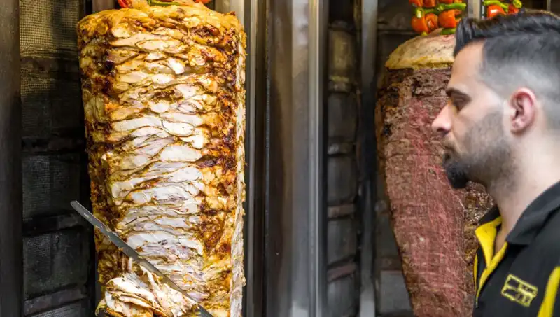 Zehirli Döner Skandalı: Çamaşır Suyu ile Beyazlatıyorlar mı?