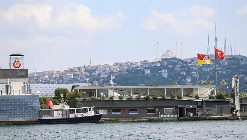 2. Abdülhamid'in Mirasçıları Galatasaray Adası İçin Mahkemeye Başvurdu!