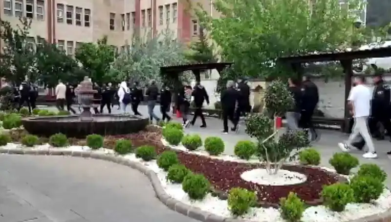 200 Milyon Liralık Vurgun Operasyonu: 16 Kişi Gözaltına Alındı