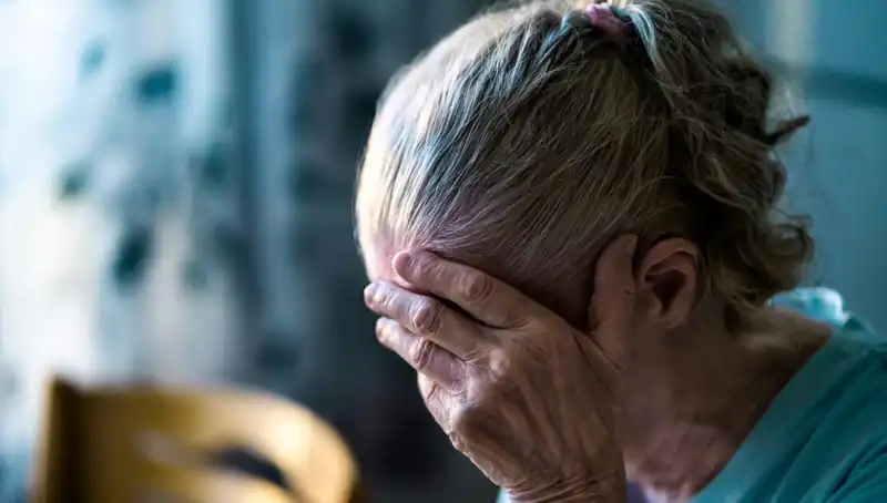 Alzheimer'ı Tetikleyen Günlük Alışkanlıklarımızı Keşfedin: Uzman Açıklıyor!