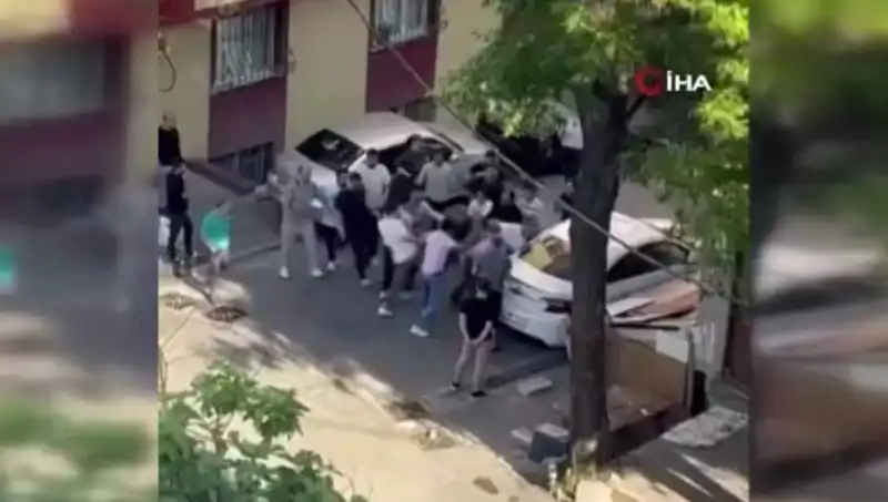 Madde Bağımlılığı Sorununun Çözümünde Eğitici ve Sert Müdahale Yöntemleri Öne Çıkıyor