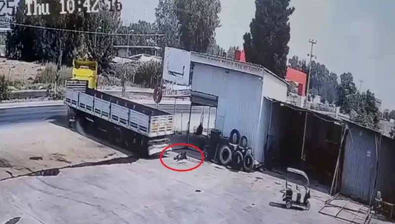 16 Yaşındaki Çocuk İşçinin Acı Ölümü: Tamirhanede TIR Faciası