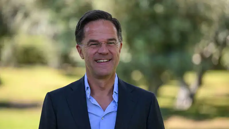 Rutte’den Eurofighter Açıklaması: Müttefiklere Kısıtlama Getirmeme Çağrısı
