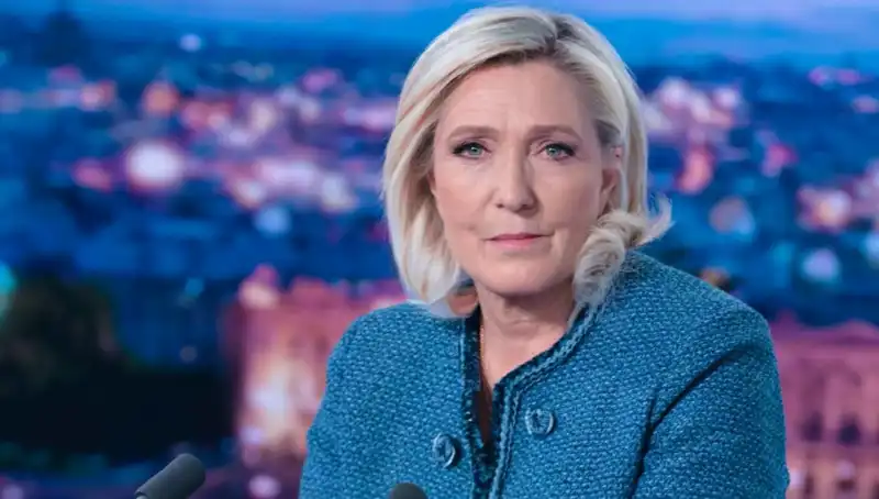 Fransızlar Le Pen’nin Siyaset Yasağını Adaletli Buluyor