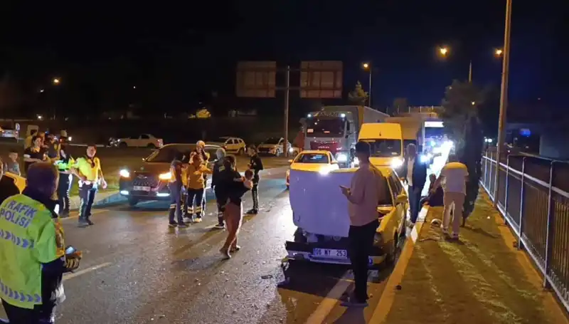 Otoyolda Korkunç Kaza: İki Çocuk da Arasında, Dört Yaralı