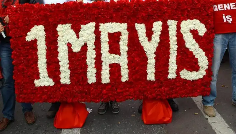 1 Mayıs Emek ve Dayanışma Günü: Resmi Tatil mi, Okullar Tatil mi?