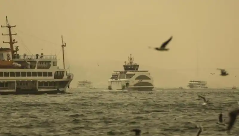 Cuma'ya Kadar Etkili Olacak Çöl Tozu: Bayramda Hava Nasıl Olacak?