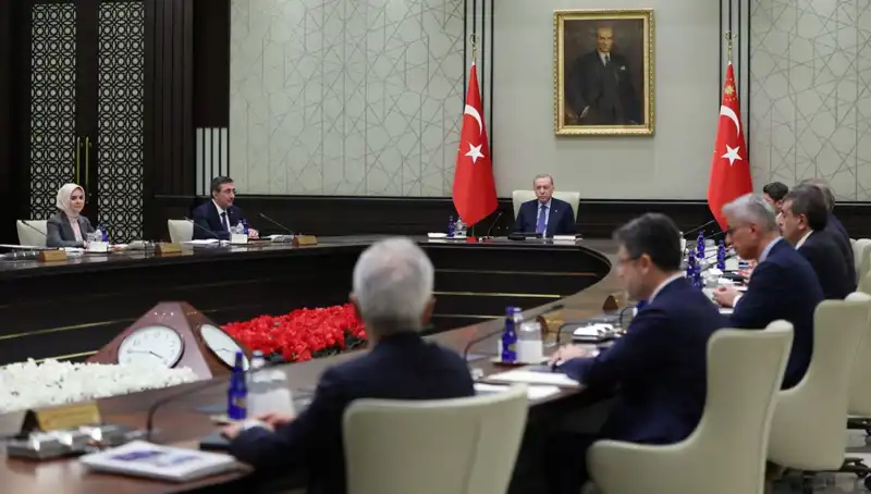 Kabine Üyelerinden 1 Mayıs İşçi Bayramı'na Özel Mesajlar