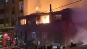 Gaziosmanpaşa'da Dehşet Veren Yangın: İki Bina Alev Alev Yandı!