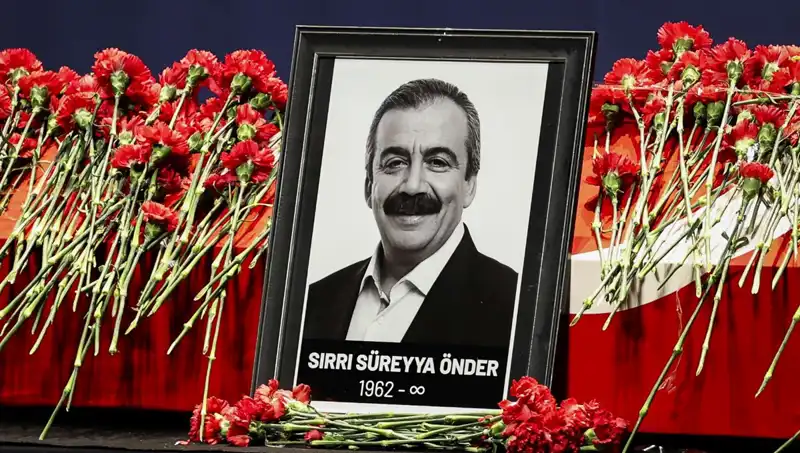Meclis'te Sırrı Süreyya Önder Anması: Siyasi Hayatta İz Bırakan Anlar