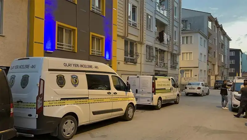 Apartman Merdiveninde Gizemli Ölüm: Detaylar Aydınlatılmayı Bekliyor