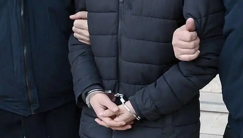 Sakarya'da 32 Yıldır Aranan Şahıs, Polisi Sıkan Bir Operasyonla Yakalandı