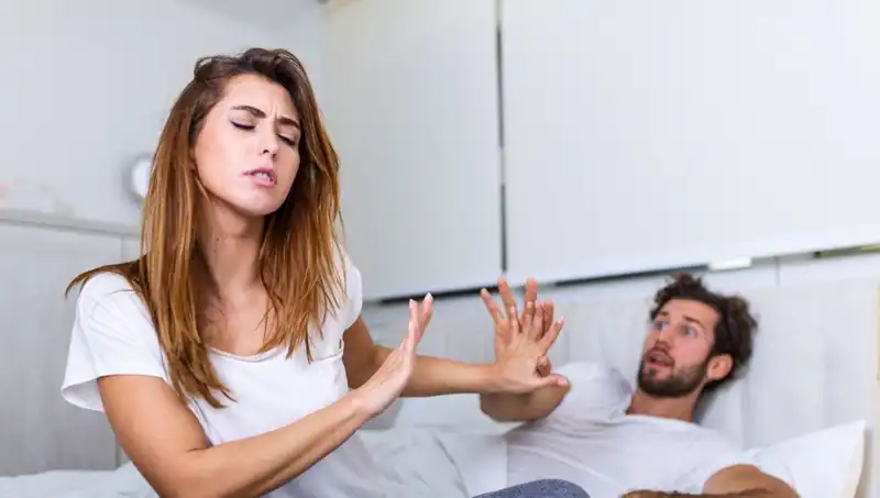 İlişki Uzmanından Uyarı: Aşka Hazır Olmadığınızı Gösteren 10 Belirgin İşaret
