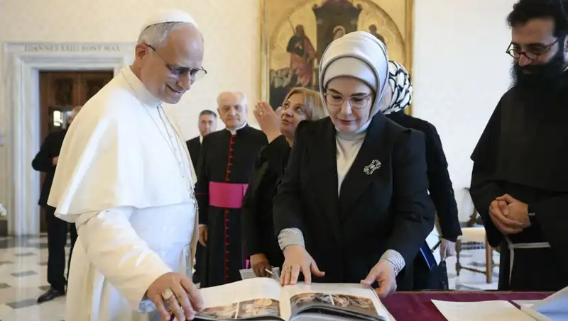 Emine Erdoğan, Papa Leo ile Gazze İçin Kritik Görüşmelerde Bulundu