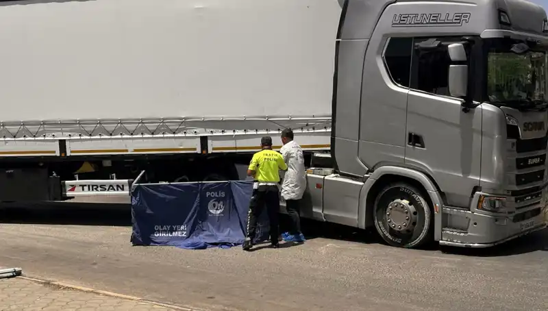 Gaziantep’te TIR Kazasında Faciadan Dönüldü: 2 Kişi Hayatını Kaybetti