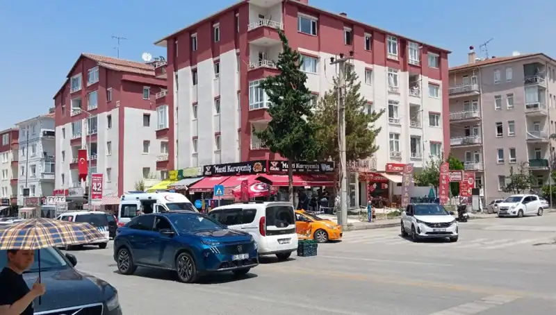 İstanbul’da Taksi ile Otomobil Çarpıştı: Kaza Anında Yaşananlar