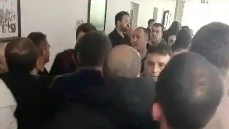 Karamürsel Belediyesi’nde İhale Krizi: Neler Oluyor?