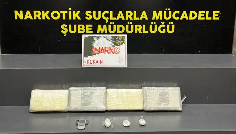 İzmir’de Dev Uyuşturucu Operasyonu: Yakalananlar Şaşkınlık Yarattı