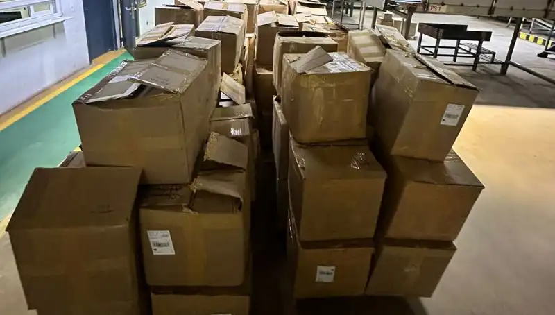 Kargo Şirketinin Deposunda Kaçak Tütün Marmara Bölgesini Şaşırttı