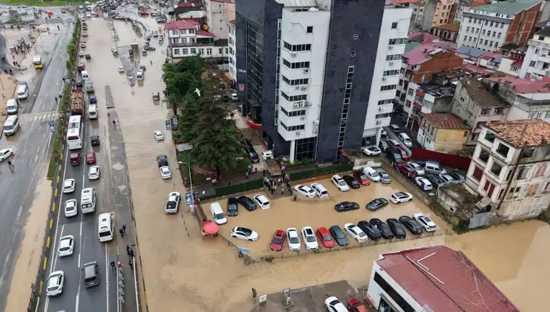 Trabzon’da Sel Faciasından Sonra Kayıp Kişi İçin Arama Çalışmaları Devam Ediyor