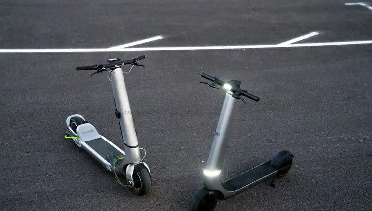 Elektrikli Scooter’lar Çağ Açıyor: Hızları Trafiğe Çıkmayı Engelliyor!