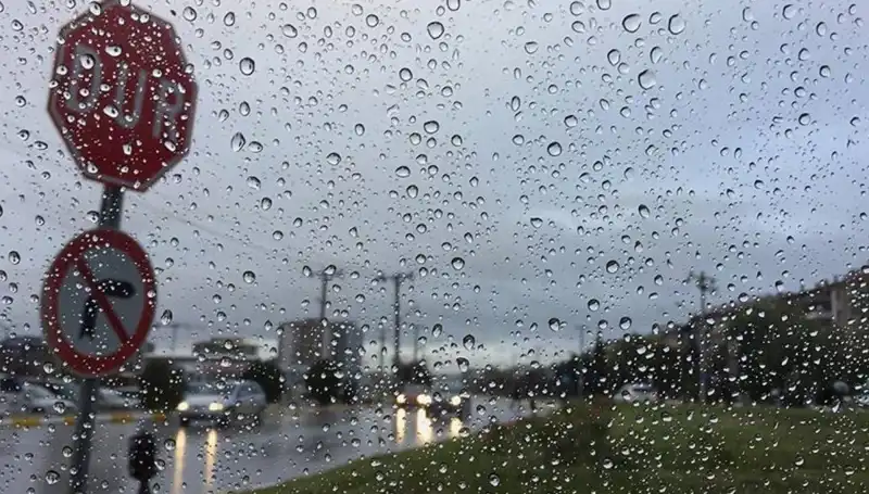 Meteoroloji'den Şaşırtan Uyarı: 7 İlde Sağanak Yağış Geliyor!