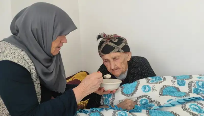 102 Yaşındaki Kezik Nine: Hayatında Hiç Doktora Gitmediği Uzun Yaşam Sırrı