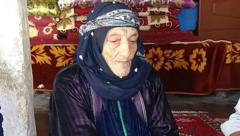 Dünyayı Şaşkına Çeviren Yaşam: 131 Yaşındaki Türkiye’nin En Yaşlı Kadını Hayatını Kaybetti