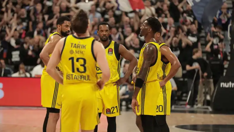 Fenerbahçe, Panathinaikos'u Yenerek Finale Ulaşmayı Hedefliyor