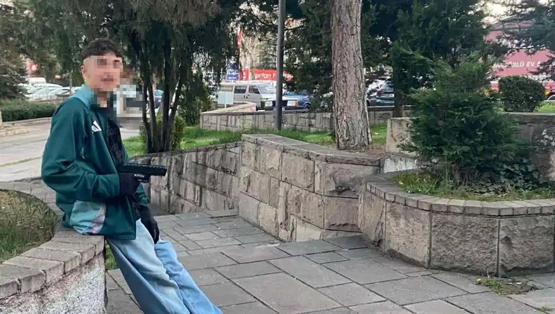Yol Verme Kavgası: Üç Kardeş ve Babaları Ölümle Sonuçlanan Olayda Tutuklandı