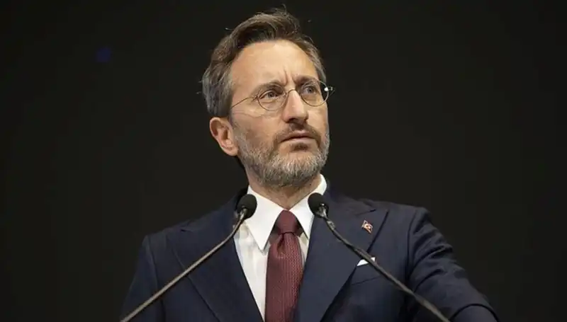 Fahrettin Altun, Özgür Özel'in Açıklamalarına Sert Tepki Gösterdi