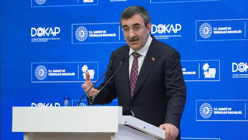 Cevdet Yılmaz’dan Ekonomiye Yön Verecek Açıklamalar: Enflasyonla Mücadelede Yeni Stratejiler