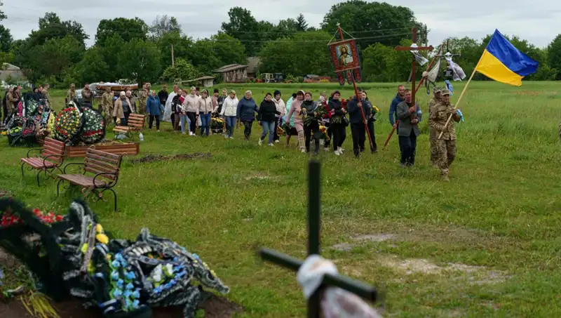 İngiliz Asker, Ukrayna'daki Çatışmalarda Hayatını Kaybetti: Detaylar Ortaya Çıktı