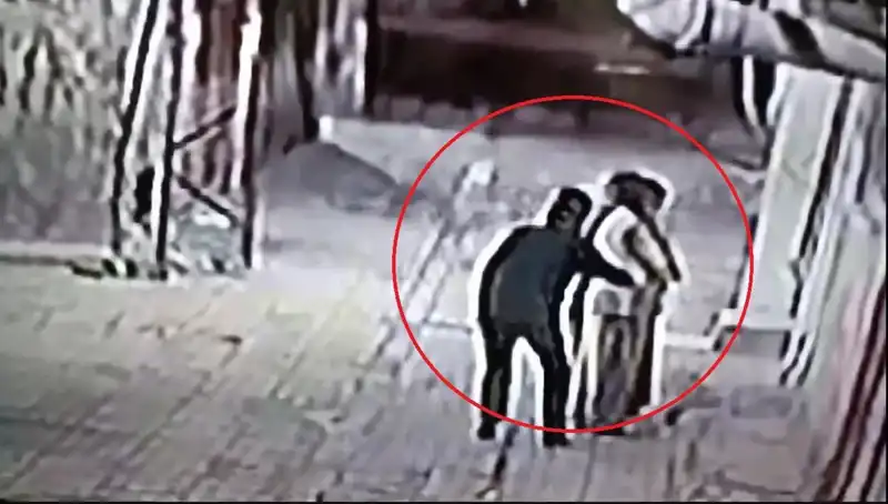 Polisler Simitçi Kılığında Kapkaççılara Geçit Vermedi!