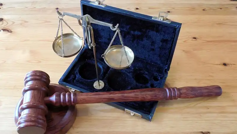 İrtikap Suçu Nedir? Hukukta Yerini ve Anlamını Keşfedin