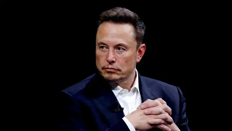 Musk, Robot Cerrahların Geleceğini Tarih Vererek Açıkladı